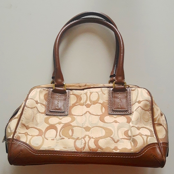 Coach Hamptons Signature Purse - Picture 1 of 12